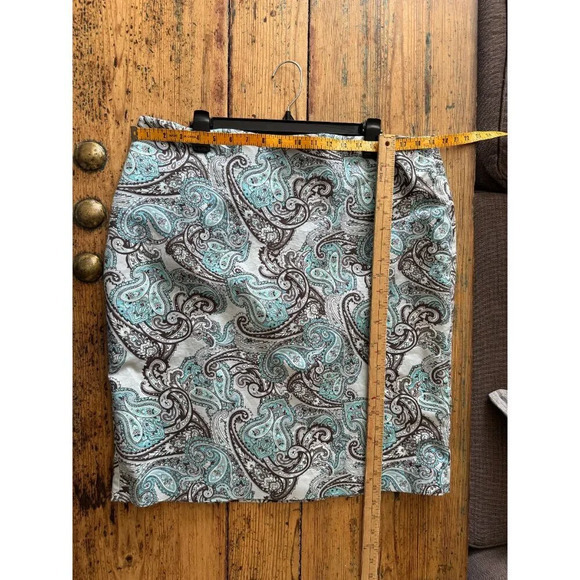 Liz Claiborne Women's Paisley Skirt, ‎ paisley skirt, womens knee length skirt - Picture 5 of 5
